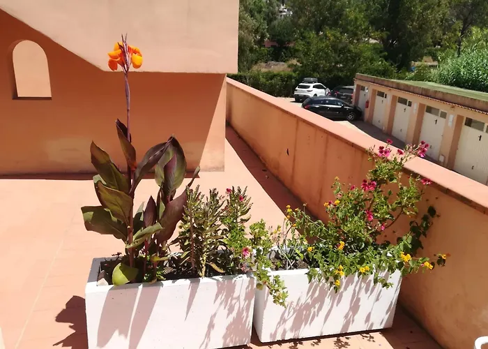 Elbamare Residence Con Piscina